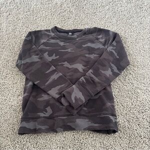 Athleta Girls Black Gray Camo Sweatshirt Size Extra Small